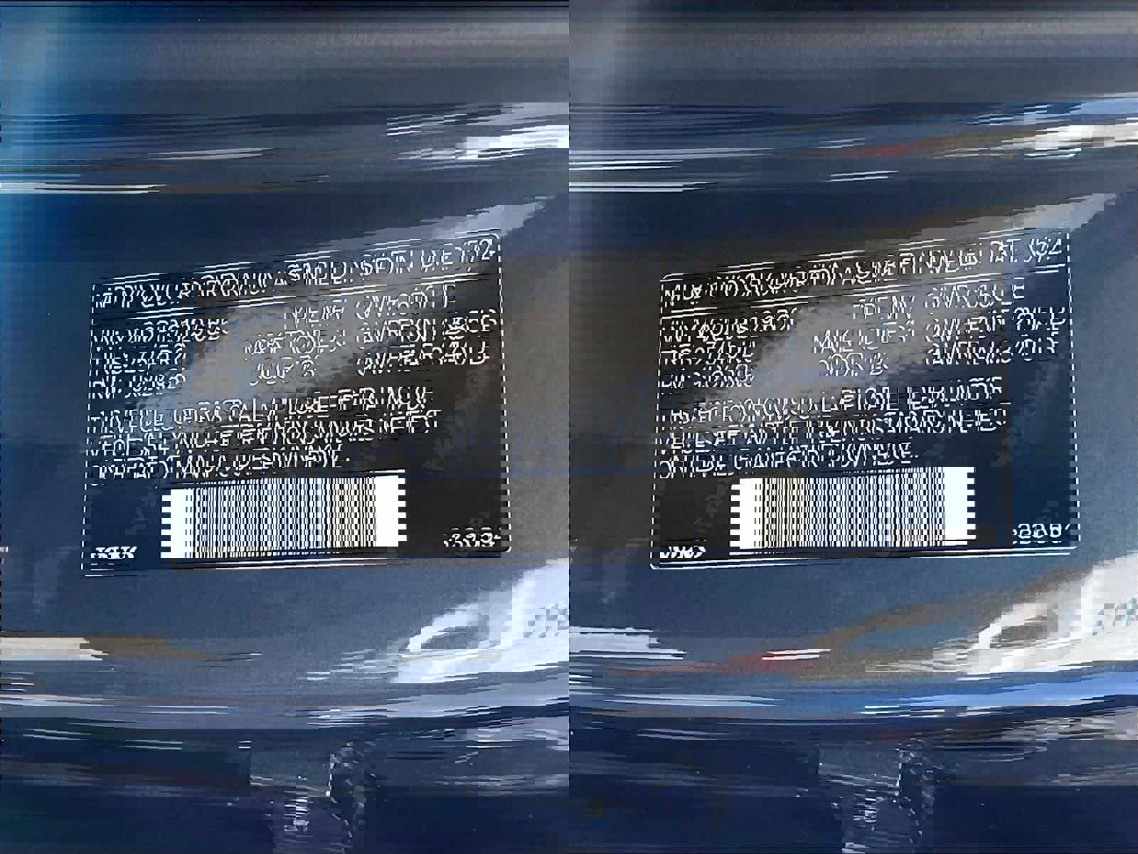 Used 2025 Volvo XC90 B6 Core w/ Climate Package image 35