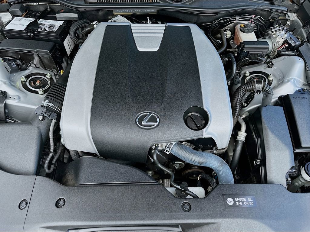 Used 2017 Lexus RC 350 image 32