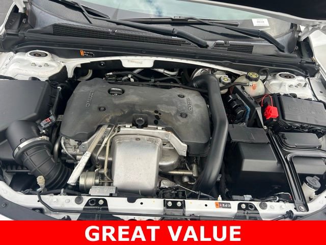 Used 2017 Chevrolet Malibu Premier w/ Premier Sun and Wheel Package image 11