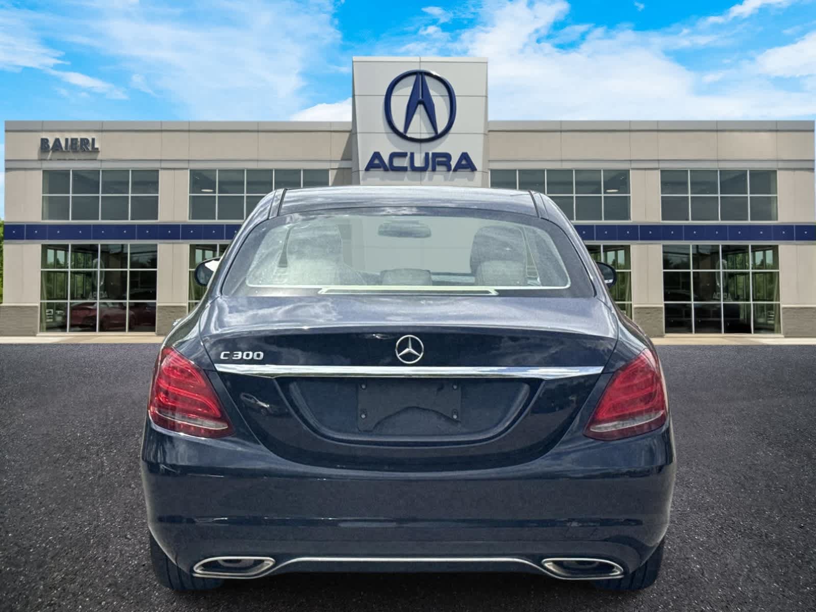 Used 2017 Mercedes-Benz C 300 Sedan image 4