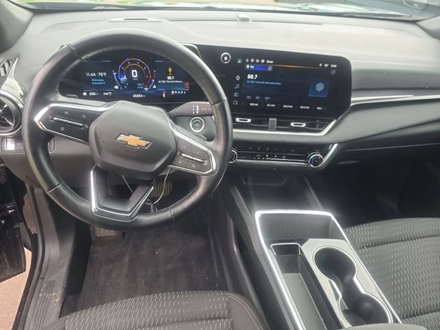Used 2025 Chevrolet Equinox LT AWD/4WD image 11