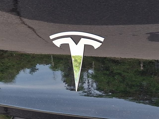 Used 2023 Tesla Model 3 Standard Range image 33