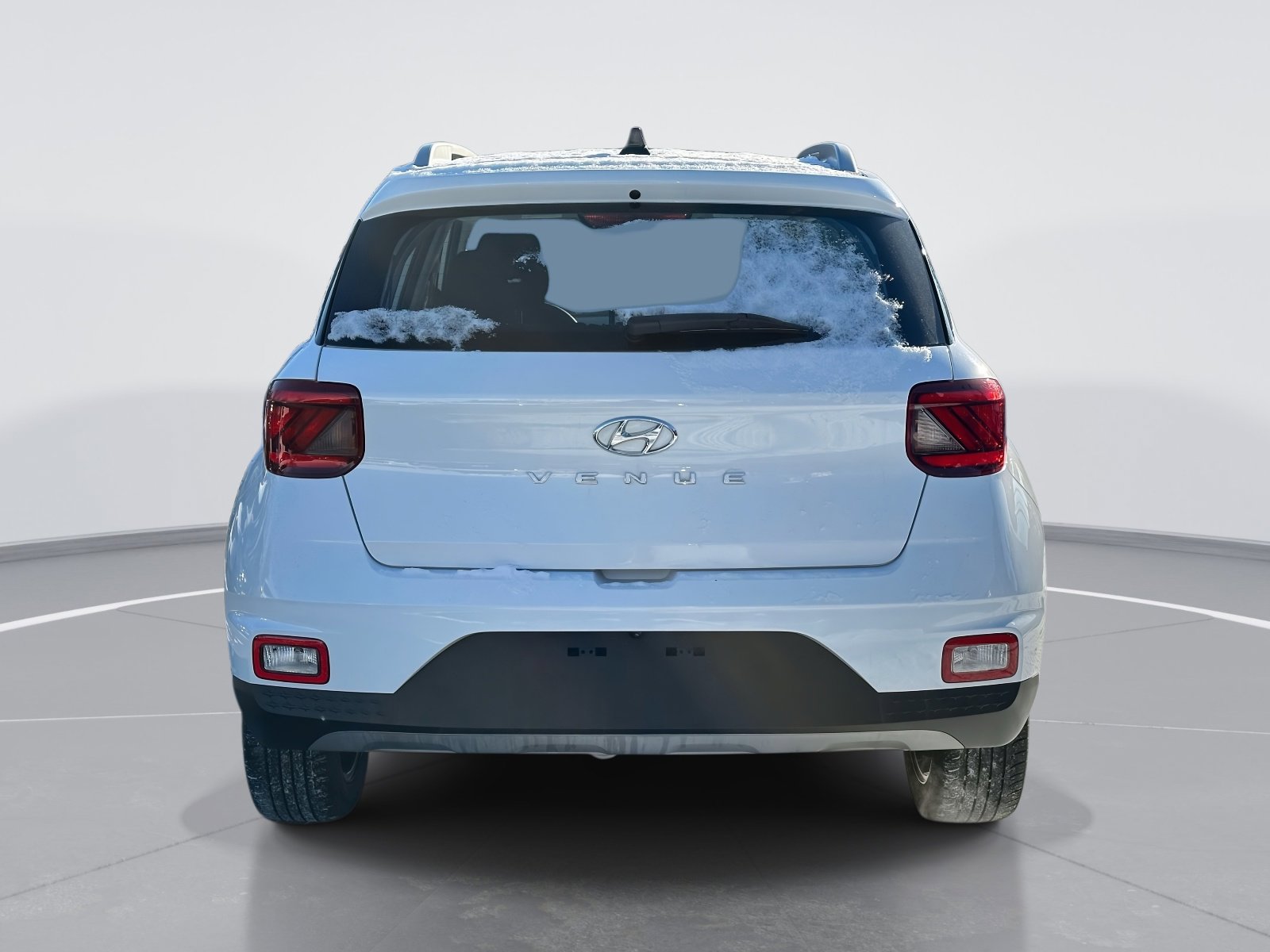 Used 2022 Hyundai Venue SEL w/ Cargo Package image 5