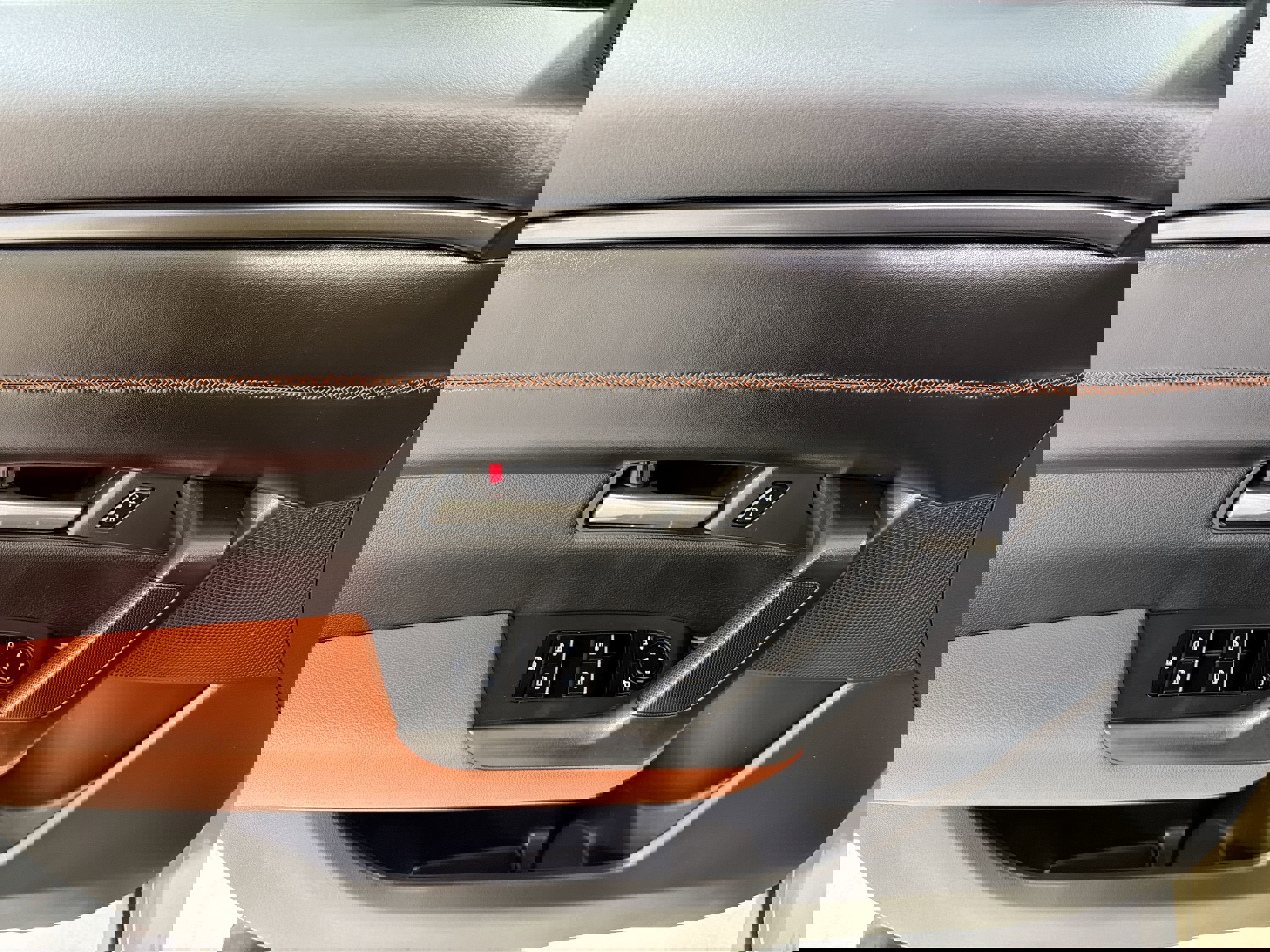 Used 2024 MAZDA CX-50 AWD 2.5 Turbo image 12