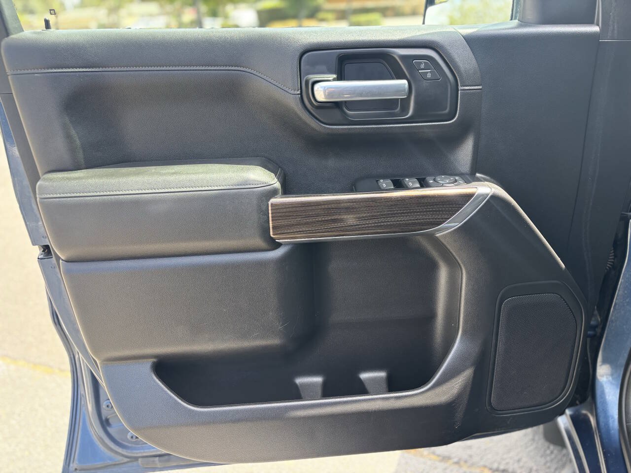 Used 2019 Chevrolet Silverado 1500 LT w/ All-Star Edition RWD image 9