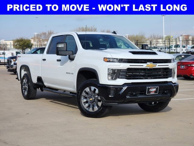 Used 2025 Chevrolet Silverado 2500 Custom w/ Custom Value Package AWD/4WD image 2
