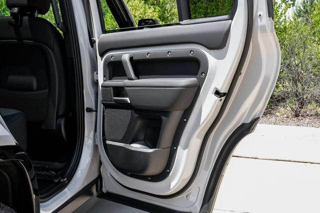 New 2026 Land Rover Defender 110 X-Dynamic SE AWD/4WD image 55