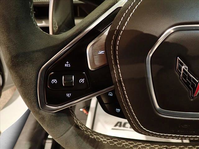 Used 2022 Chevrolet Corvette Stingray Premium Conv w/ Z51 Performance Package image 12