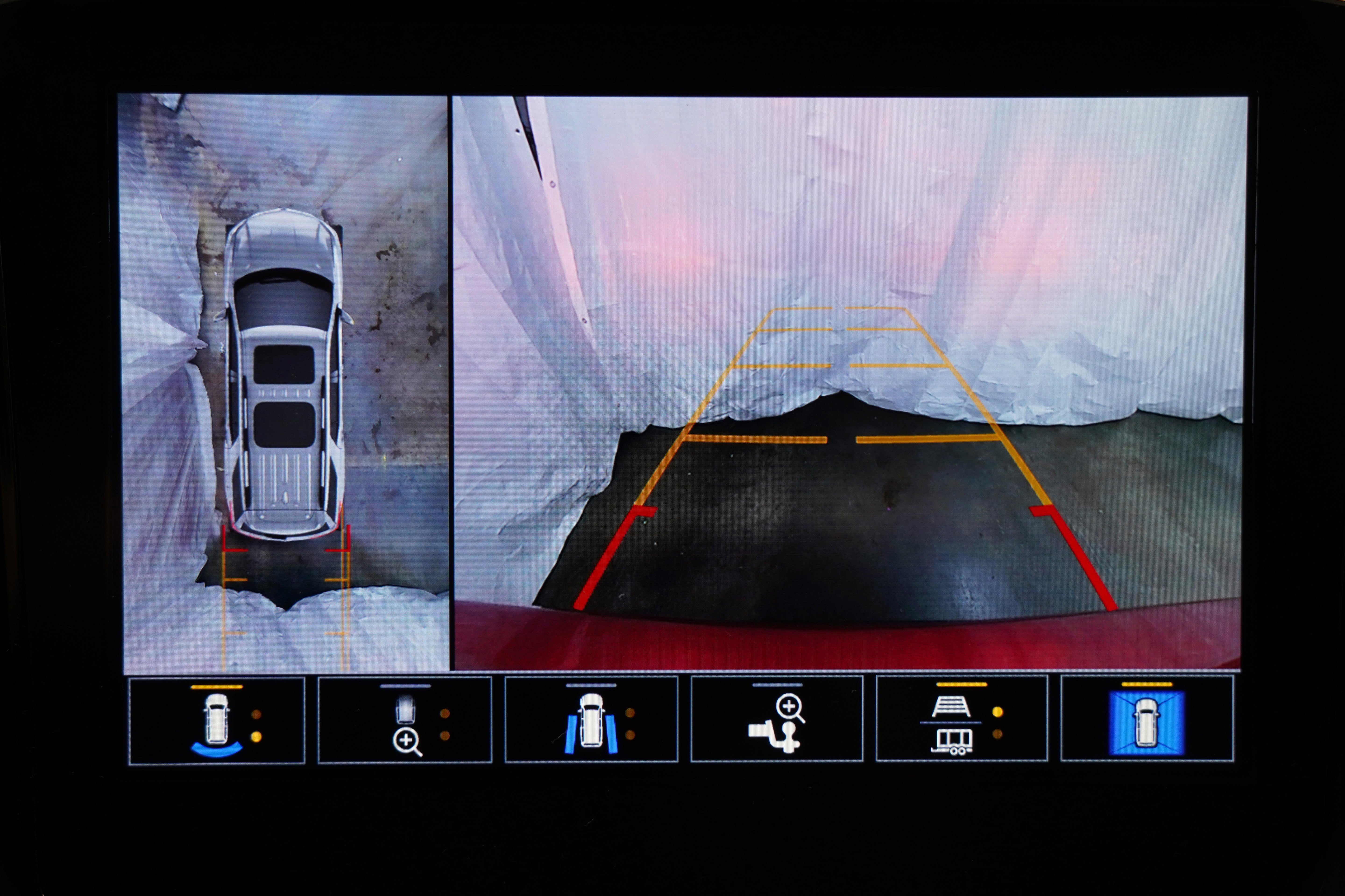 Used 2023 Chevrolet Traverse RS image 10