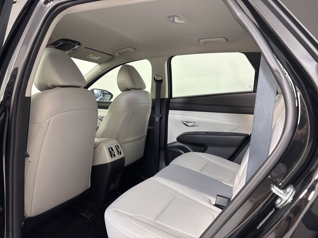 Used 2025 Hyundai Tucson SEL image 17
