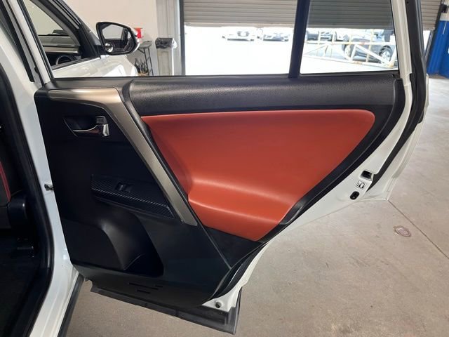 Used 2015 Toyota RAV4 Limited image 15