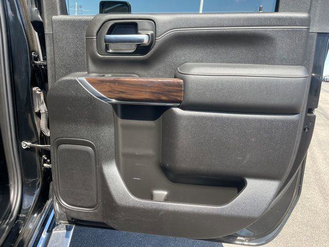 Used 2023 GMC Sierra 3500 SLT w/ SLT Convenience Package AWD/4WD image 15