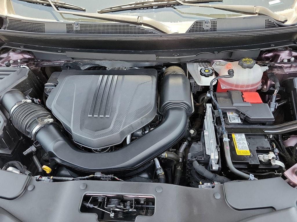 Used 2024 Chevrolet Traverse LT FWD image 16