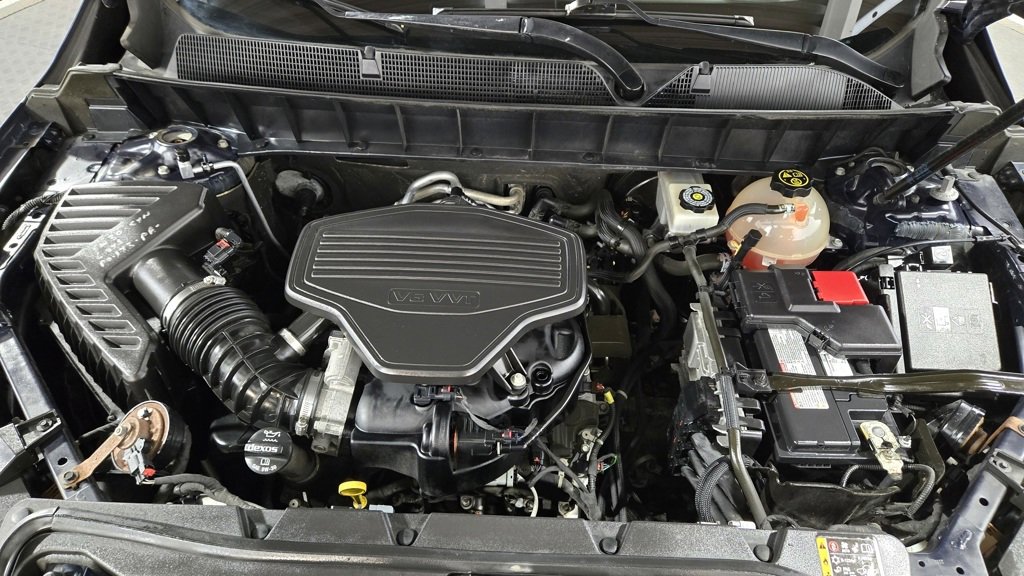 Used 2018 GMC Acadia Denali w/ LPO, Cargo Package image 32