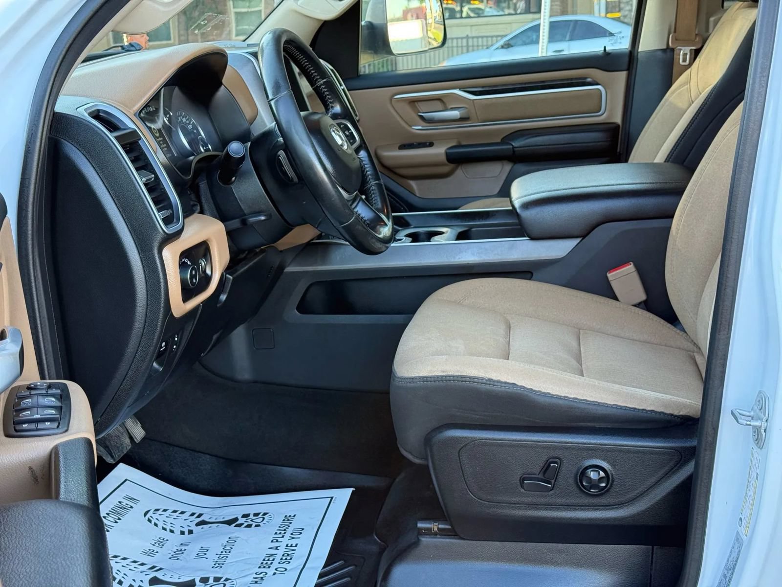 Used 2020 RAM 1500 Big Horn AWD/4WD image 17