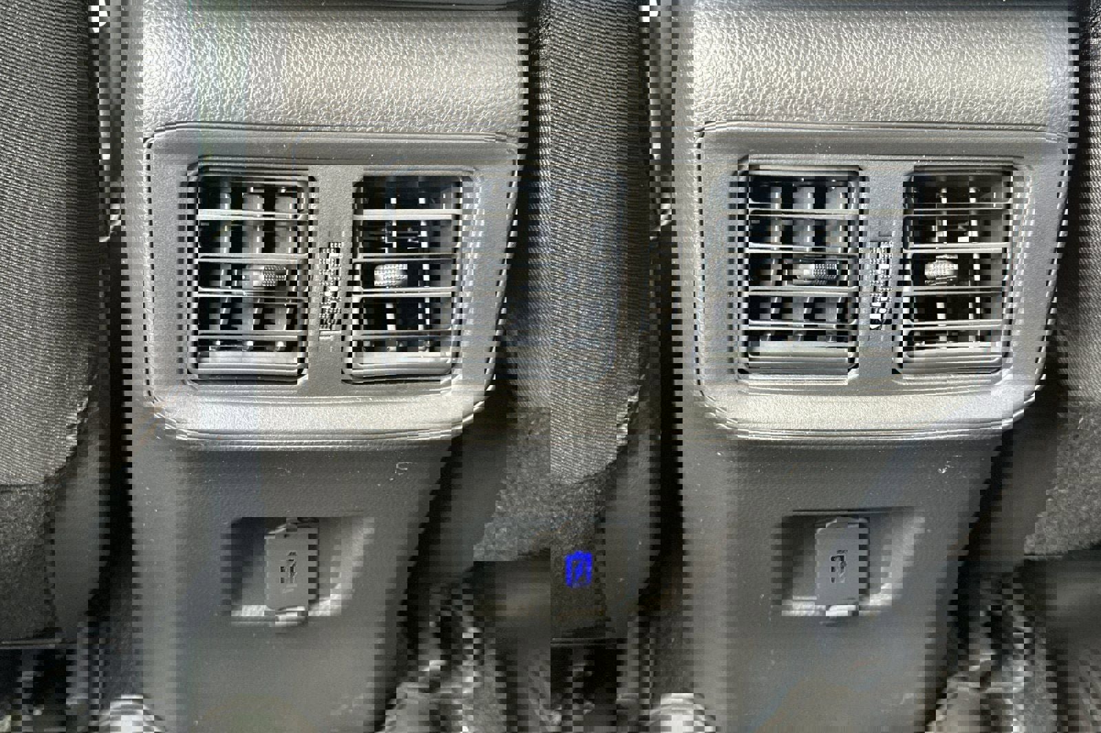 New 2025 Toyota RAV4 LE image 15