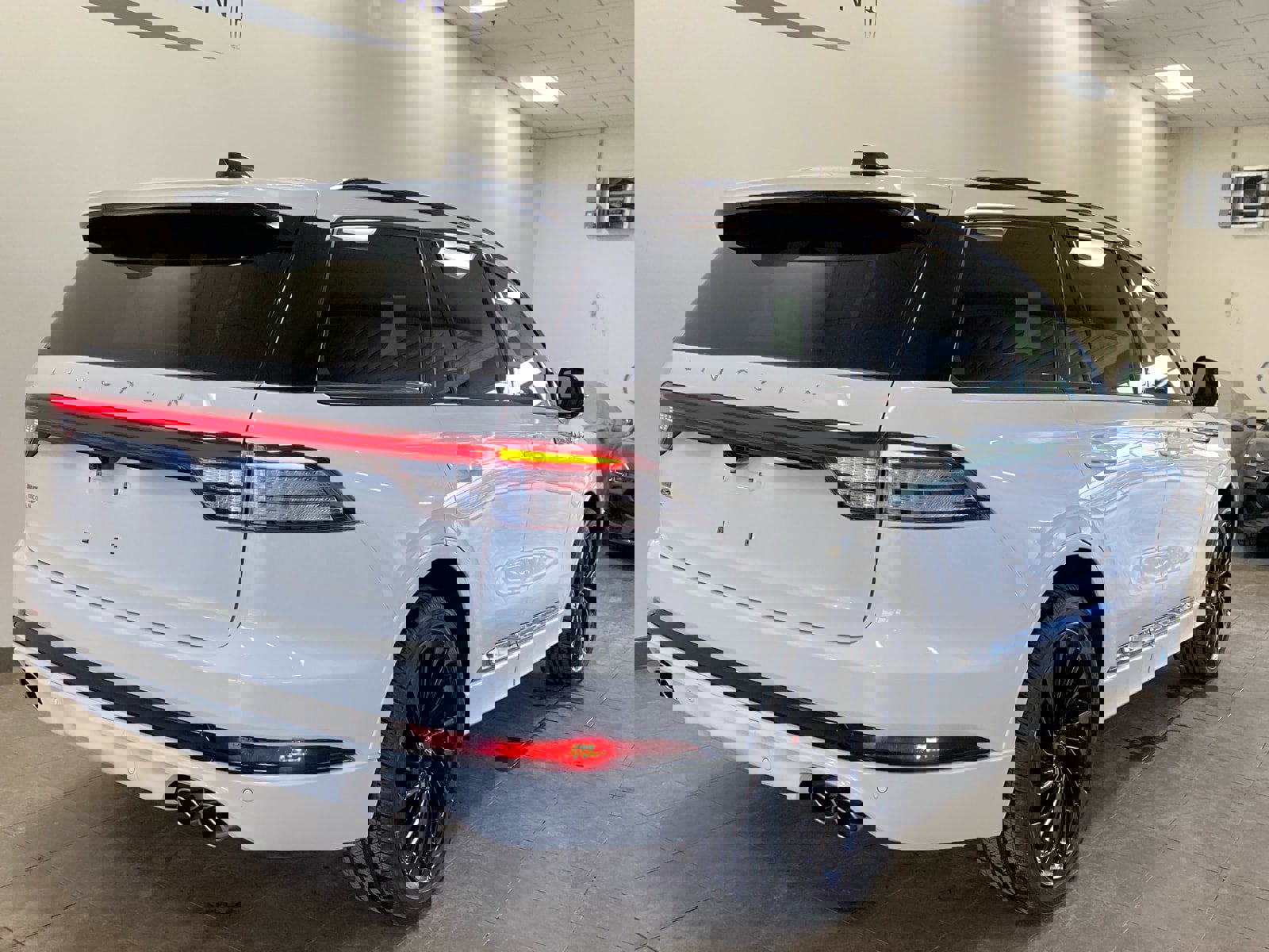 New 2026 Lincoln Aviator Reserve w/ Jet Appearance Package image 7