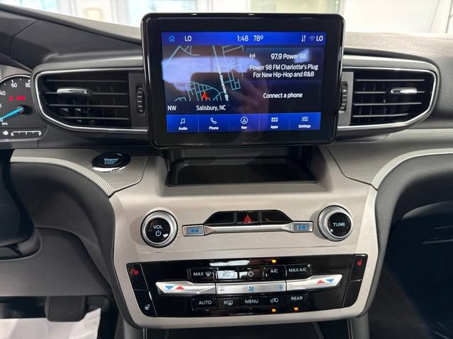 Used 2022 Ford Explorer XLT w/ Equipment Group 202A AWD/4WD image 25