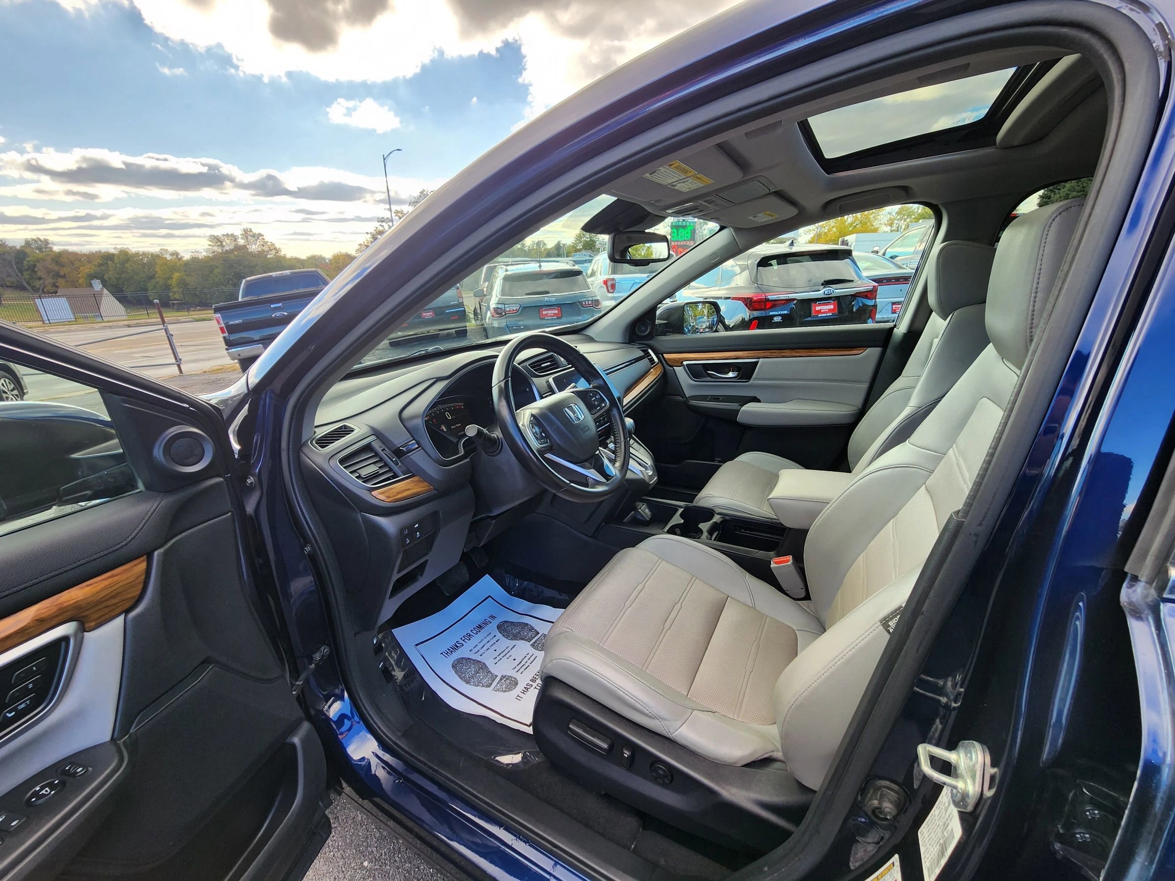 Used 2017 Honda CR-V EX-L image 16