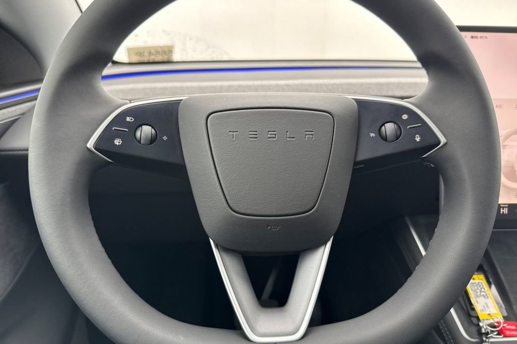 Used 2026 Tesla Model Y Long Range image 21