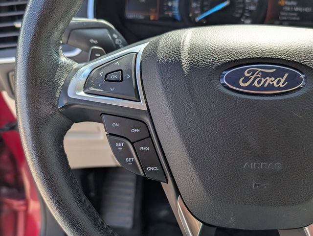 Used 2017 Ford Edge Titanium w/ Technology Package image 16