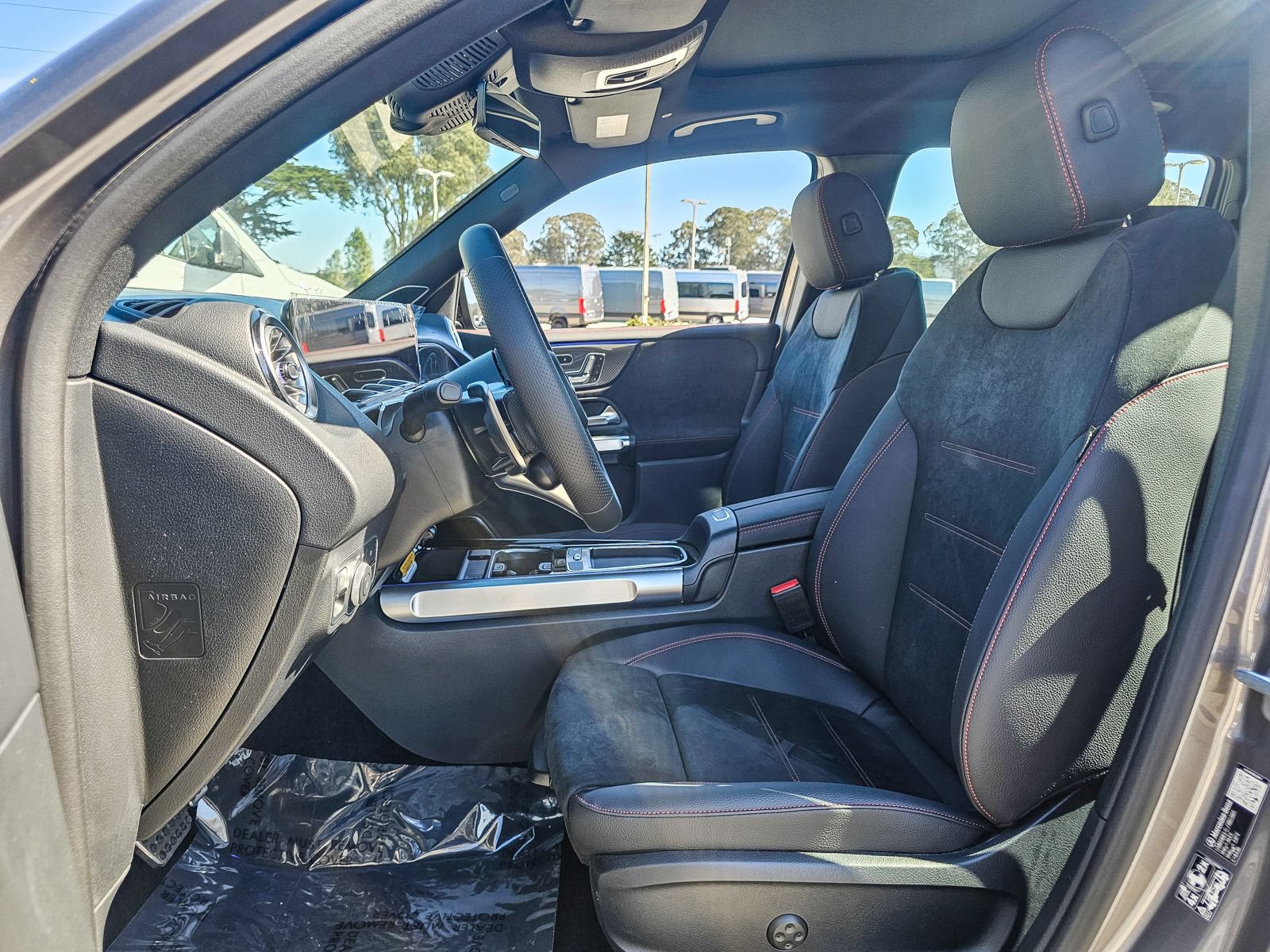 New 2026 Mercedes-Benz GLB 35 AMG 4MATIC image 19
