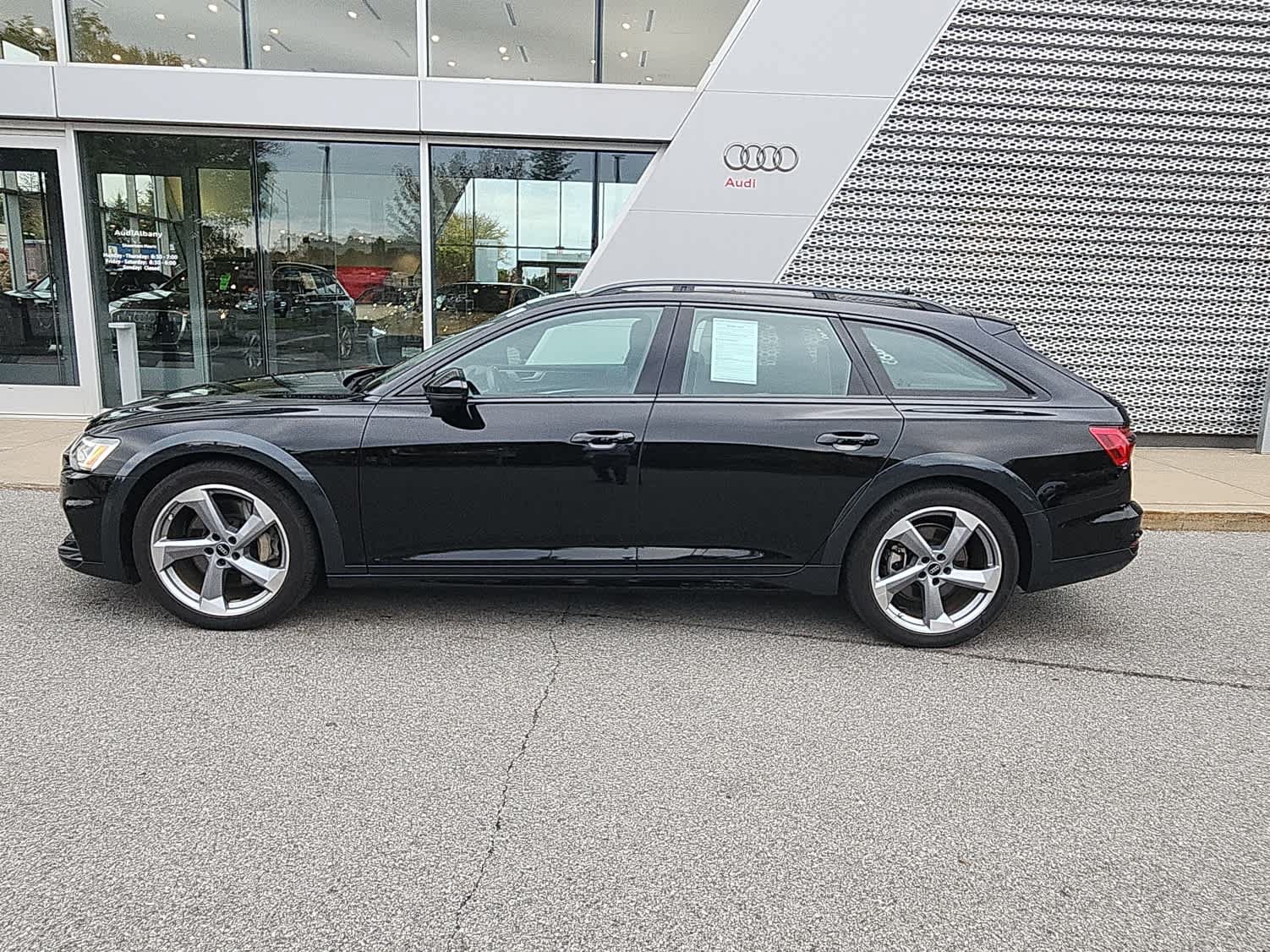 Used 2023 Audi A6 3.0T allroad Premium Plus w/ Executive Package AWD/4WD image 2