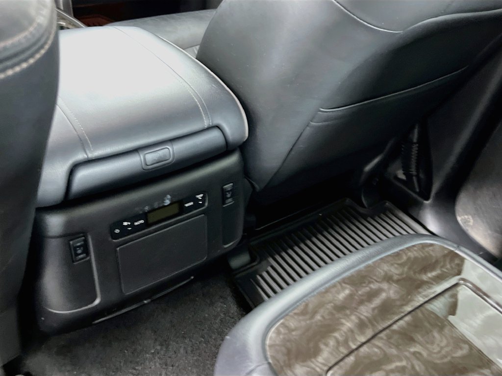 Used 2023 Nissan Armada Platinum w/ Captain's Chairs Package AWD/4WD image 25