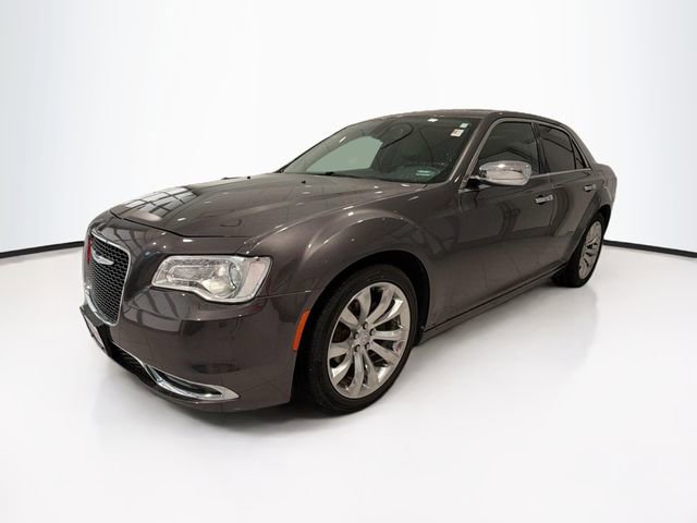 Used 2019 Chrysler 300 Limited image 3