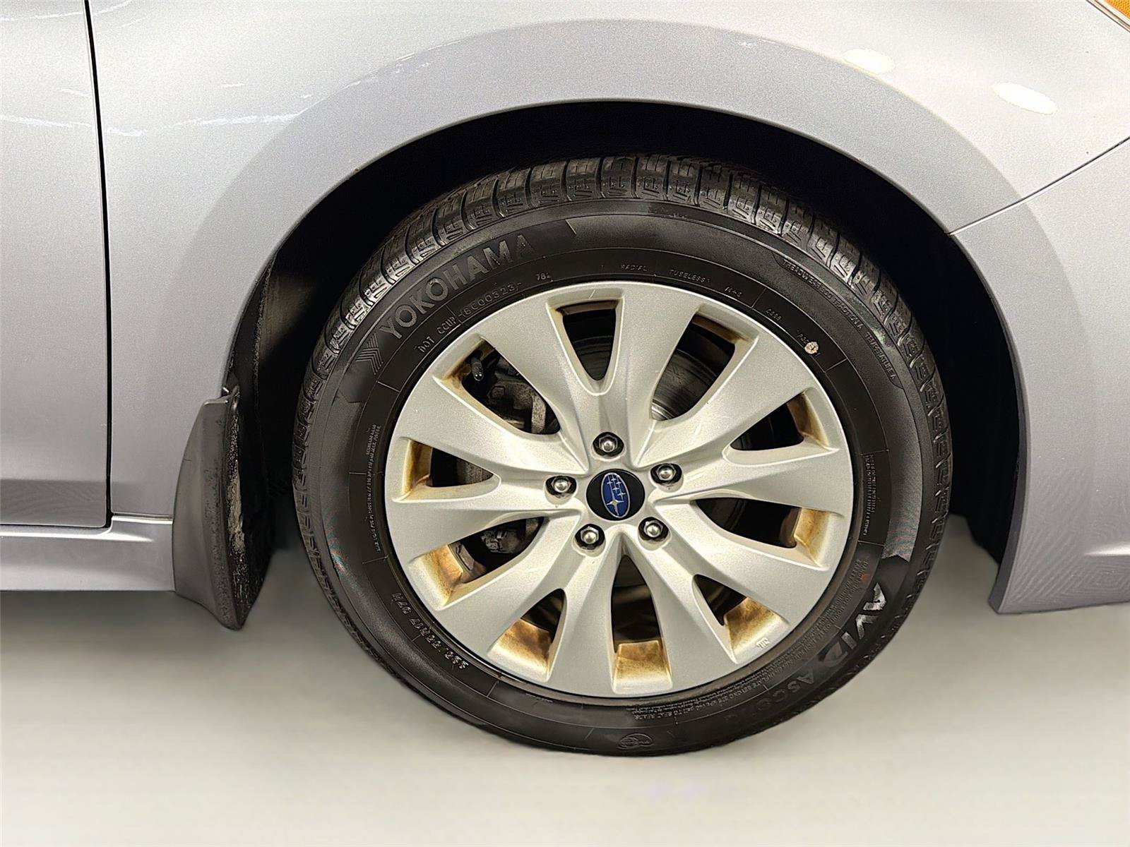 Used 2015 Subaru Legacy 2.5i Premium AWD/4WD image 35