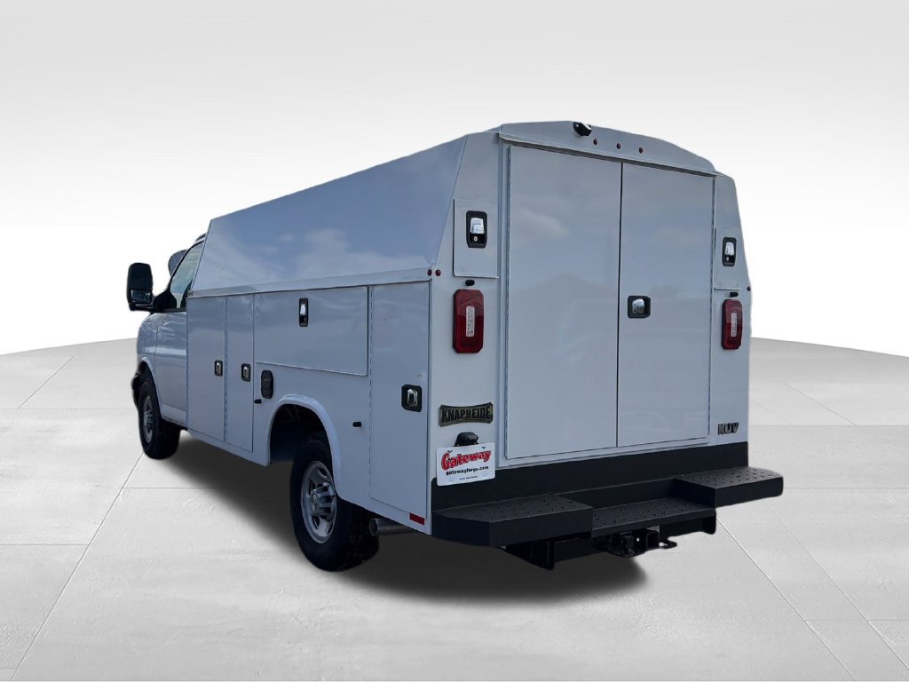 New 2026 Chevrolet Express 3500 w/ Power Convenience Package RWD image 9