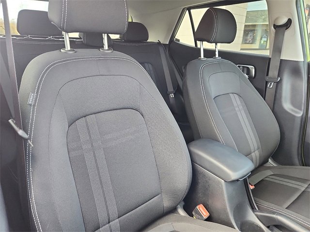 Certified 2024 Hyundai Venue SEL image 32