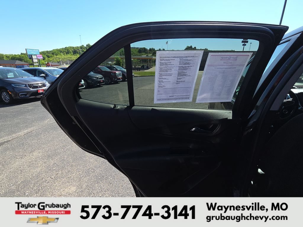 Used 2024 Chevrolet Equinox LT FWD image 26
