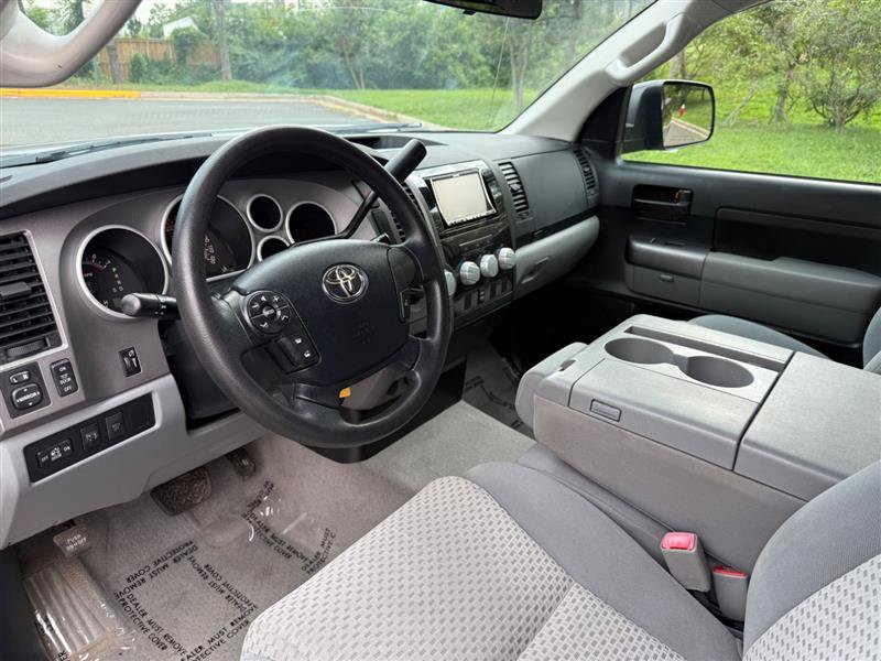 Used 2011 Toyota Tundra 4x4 Double Cab w/ Tow Pkg image 26