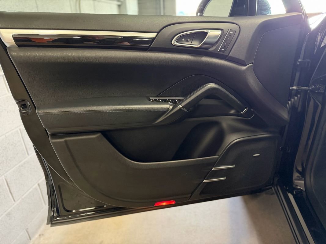 Used 2015 Porsche Cayenne Diesel image 18