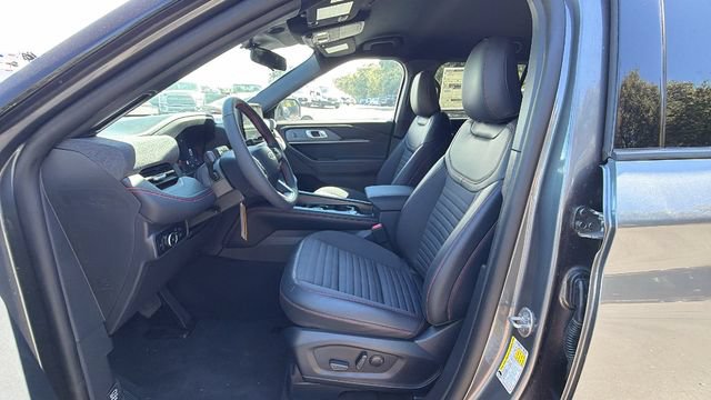New 2026 Ford Explorer ST-Line w/ ST-Line Street Pack AWD/4WD image 32