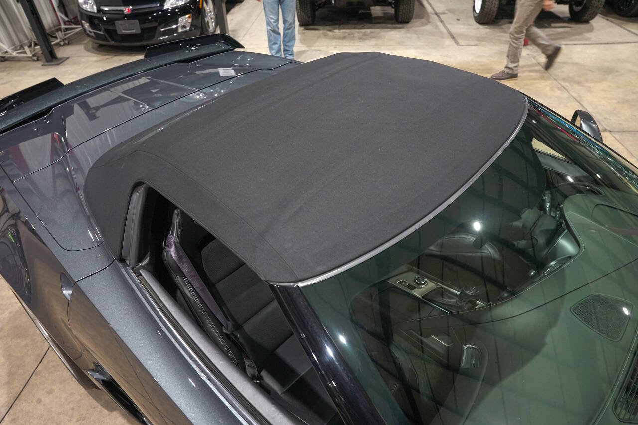 Used 2017 Chevrolet Corvette Z06 RWD image 34