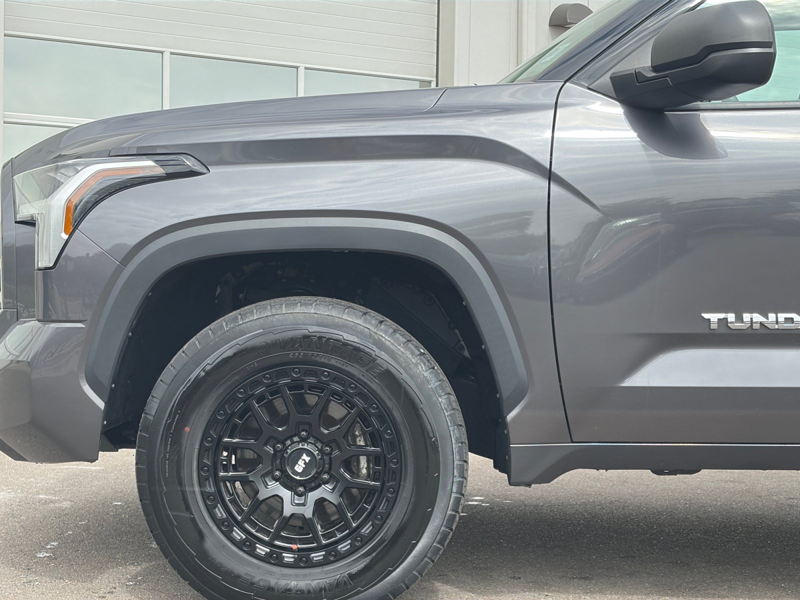 Used 2022 Toyota Tundra SR5 AWD/4WD image 10