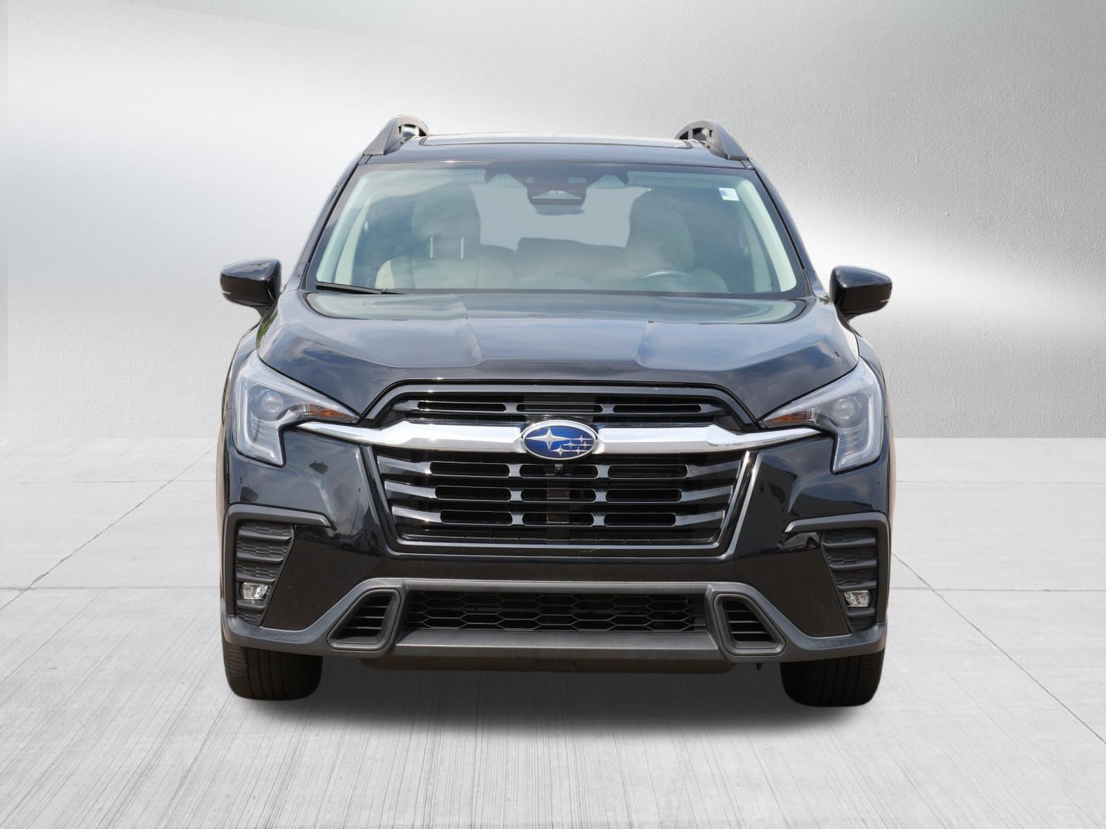 Used 2024 Subaru Ascent Limited w/ Technology Package AWD/4WD image 2