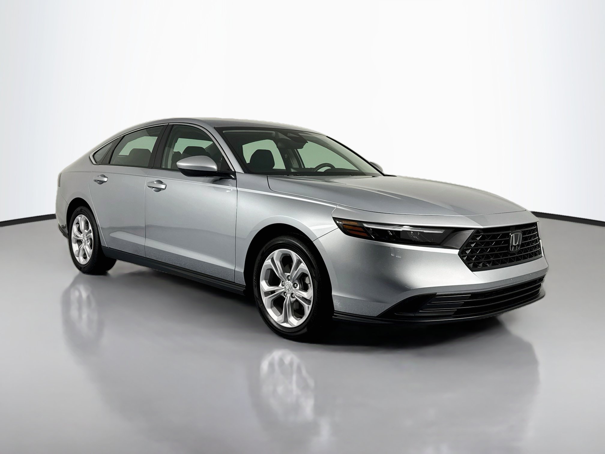 Certified 2023 Honda Accord LX image 3