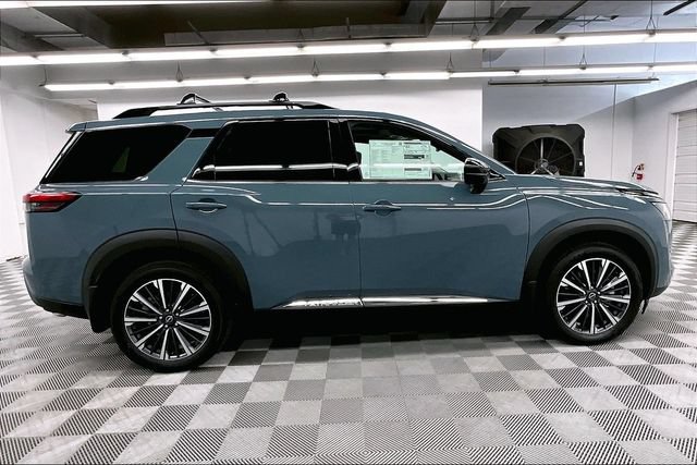 New 2026 Nissan Pathfinder Platinum w/ Cargo Package AWD/4WD image 18