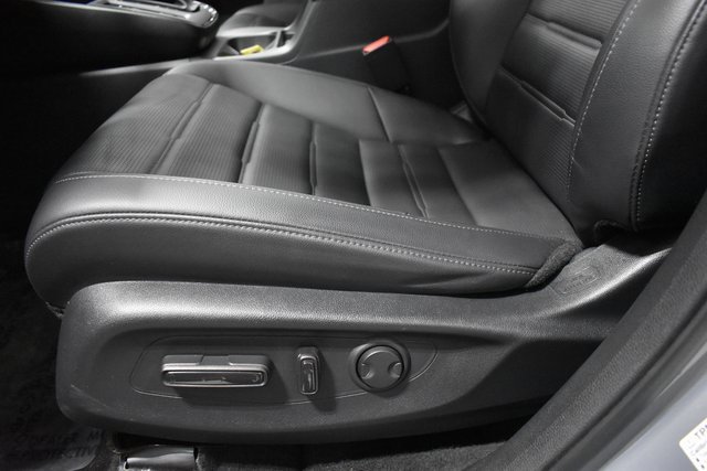 Used 2025 Honda CR-V EX-L image 18