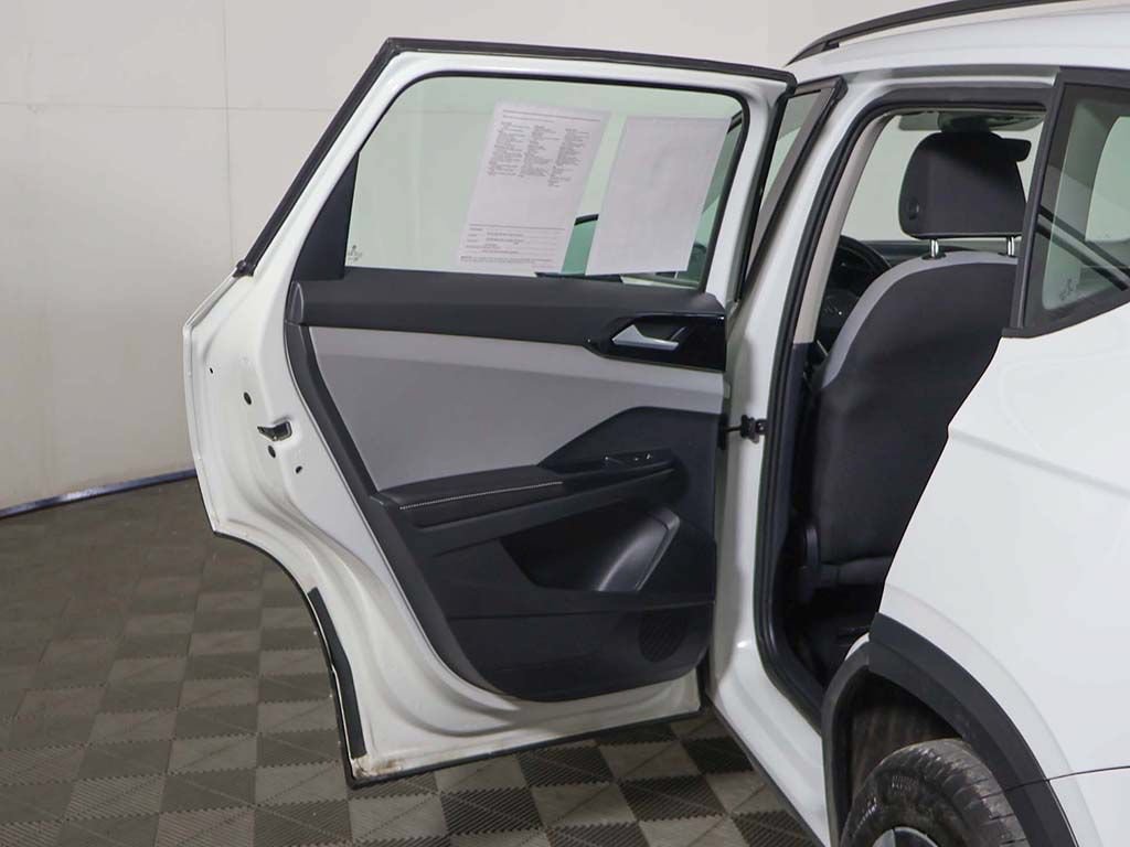Used 2024 Volkswagen Taos S AWD/4WD image 19