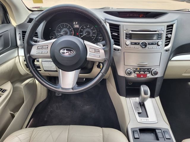Used 2010 Subaru Legacy 2.5i Premium image 27