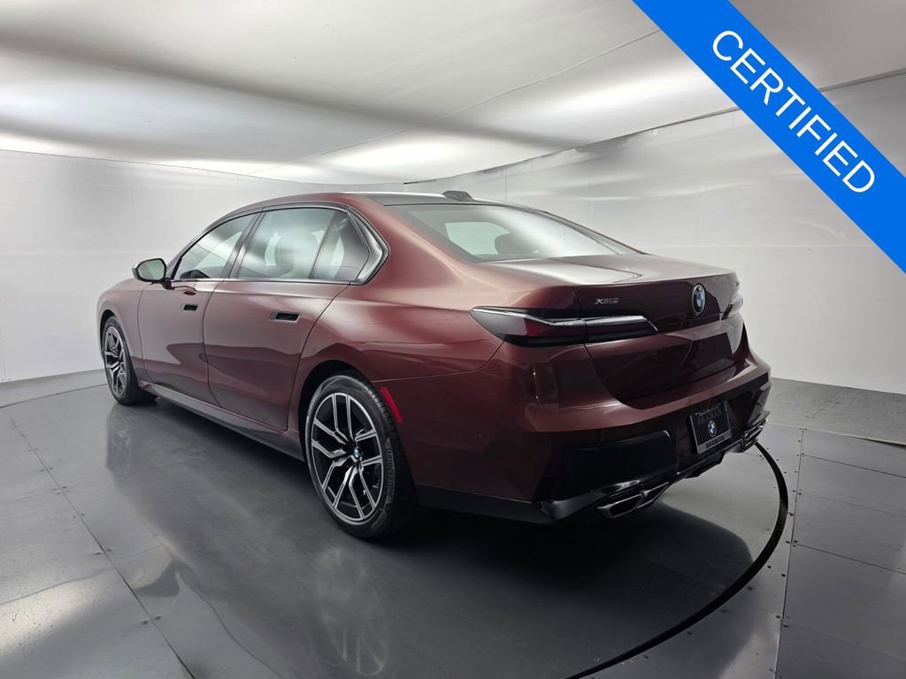 Certified 2023 BMW 760i xDrive AWD/4WD image 6
