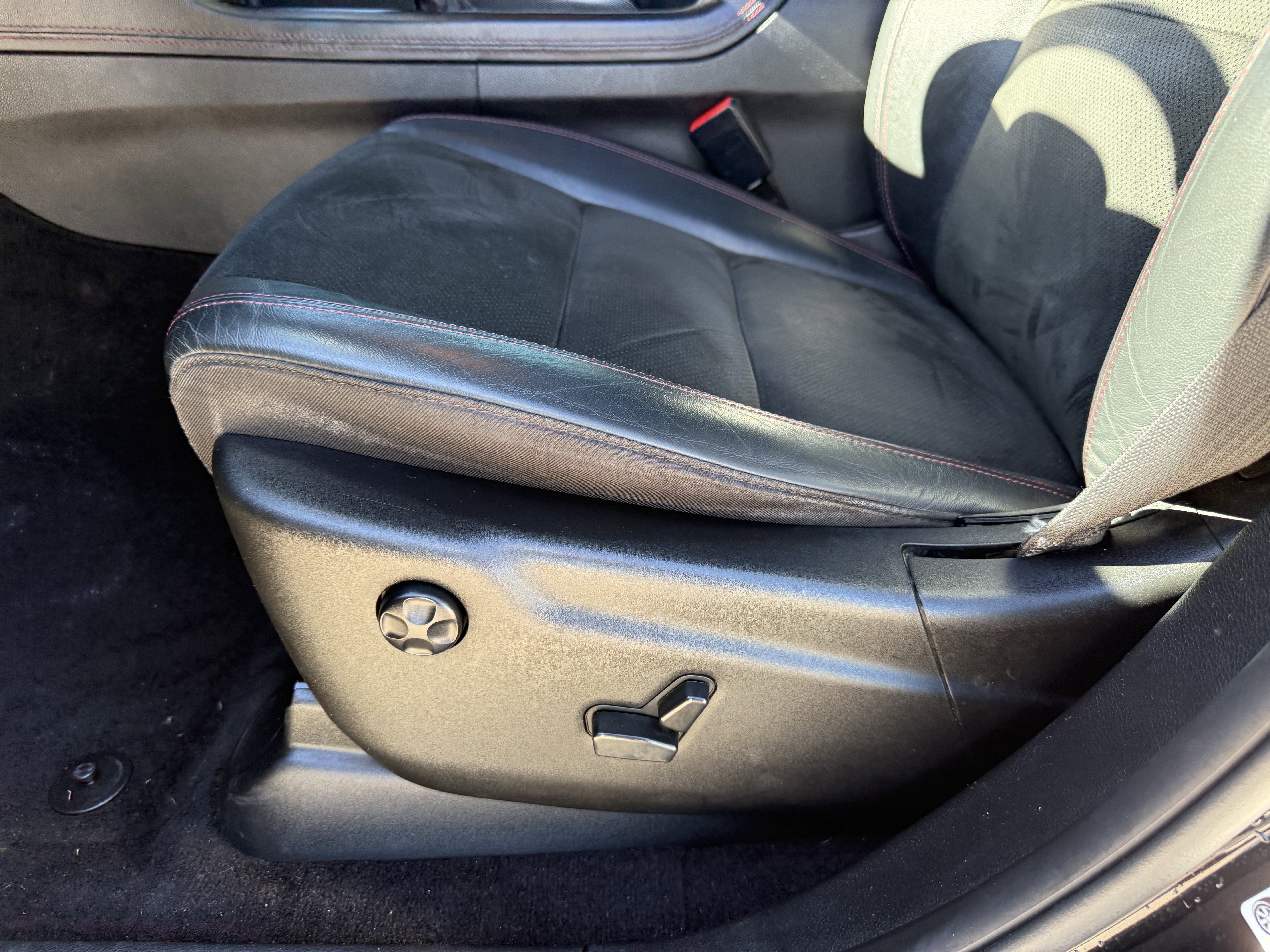 Used 2021 Dodge Durango R/T w/ Blacktop Package image 29