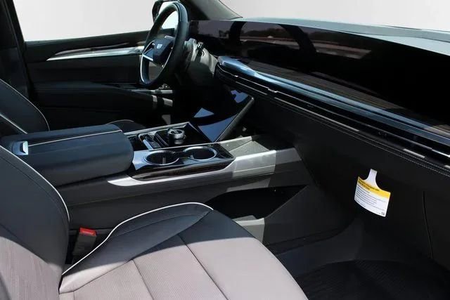 New 2025 Cadillac Escalade Premium Luxury w/ Touring Package image 17