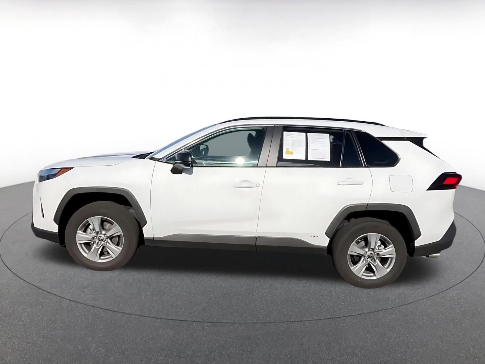 Used 2025 Toyota RAV4 LE image 8