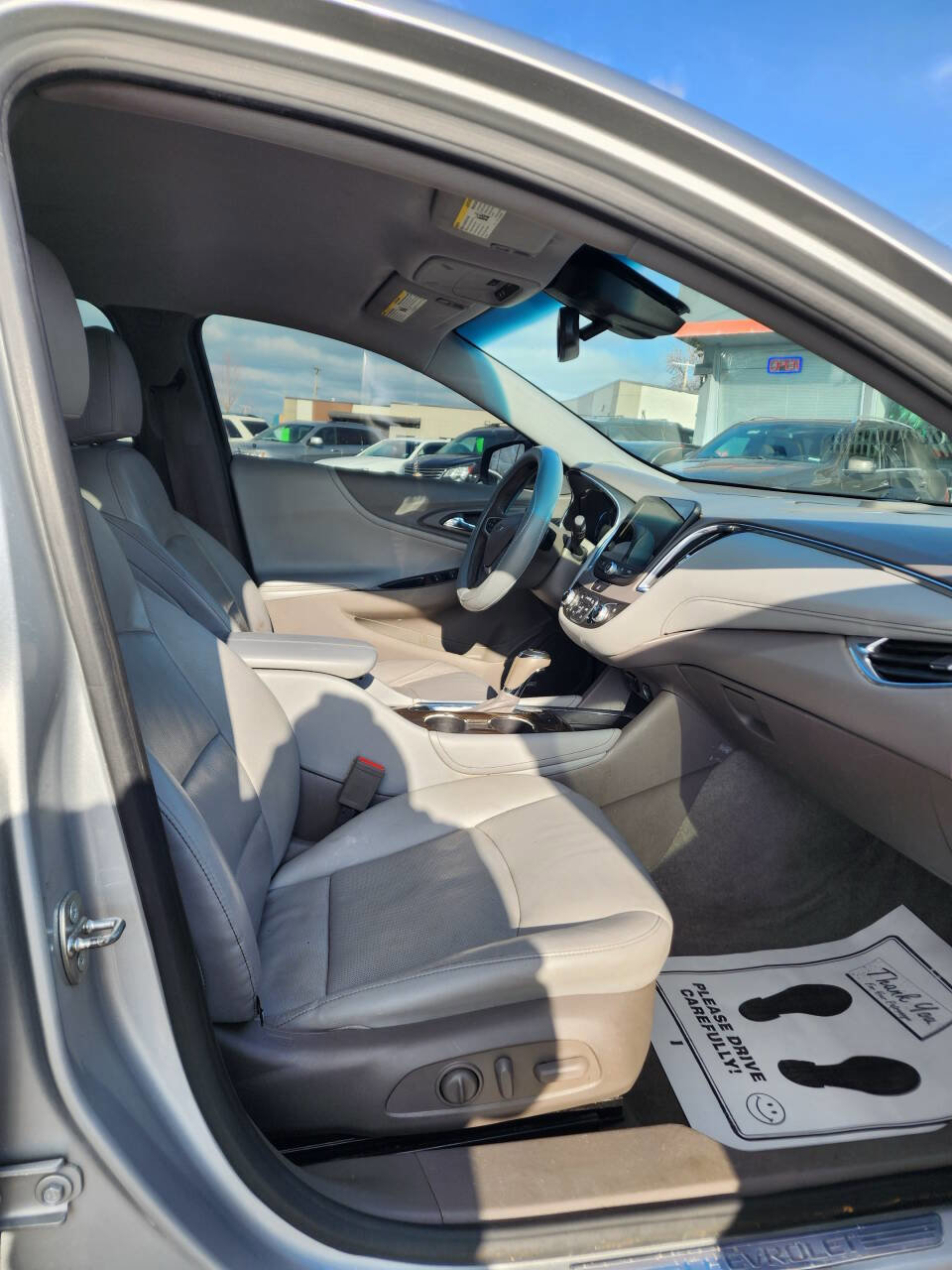 Used 2016 Chevrolet Malibu Premier w/ Driver Confidence Package image 17