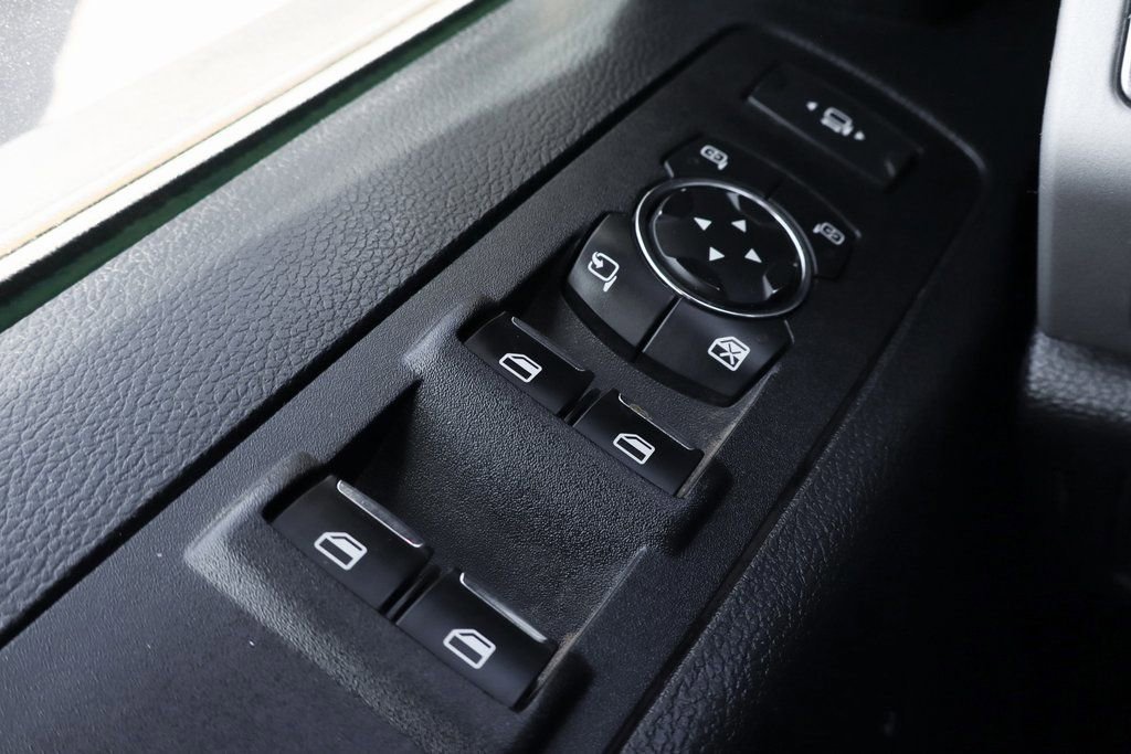 Used 2021 Ford F250 Lariat w/ Lariat Value Package AWD/4WD image 16